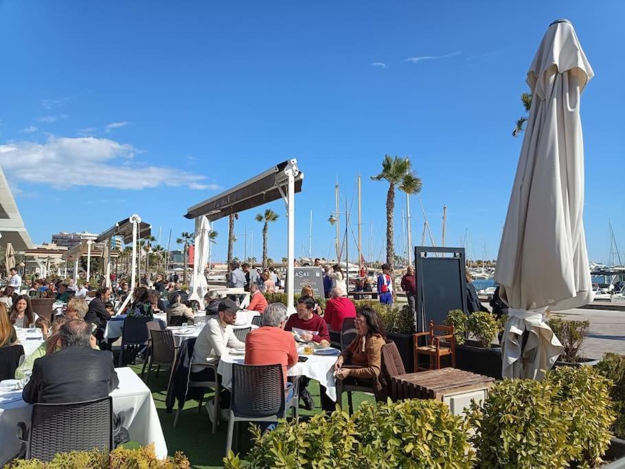Al Lado De Barcos Y Gran Playa. Leilighet Santa Pola Eksteriør bilde